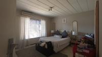 Main Bedroom - 19 square meters of property in Highveld