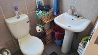 Bathroom 1 of property in Karino