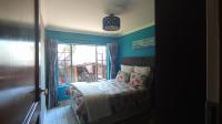 Bed Room 1 - 10 square meters of property in Rooihuiskraal North