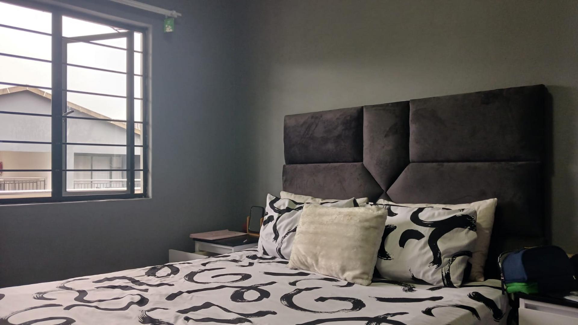 Bed Room 2 of property in Morningside - DBN