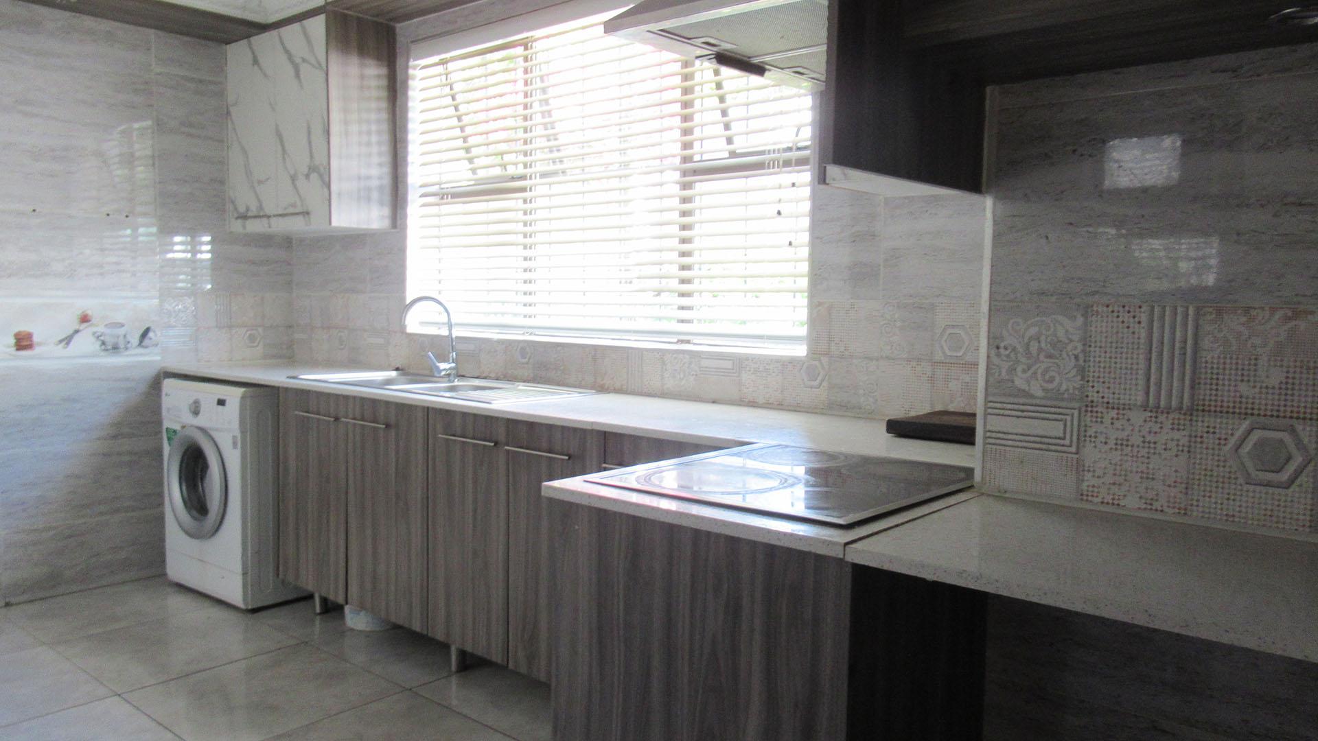 Kitchen - 15 square meters of property in Ferndale - JHB