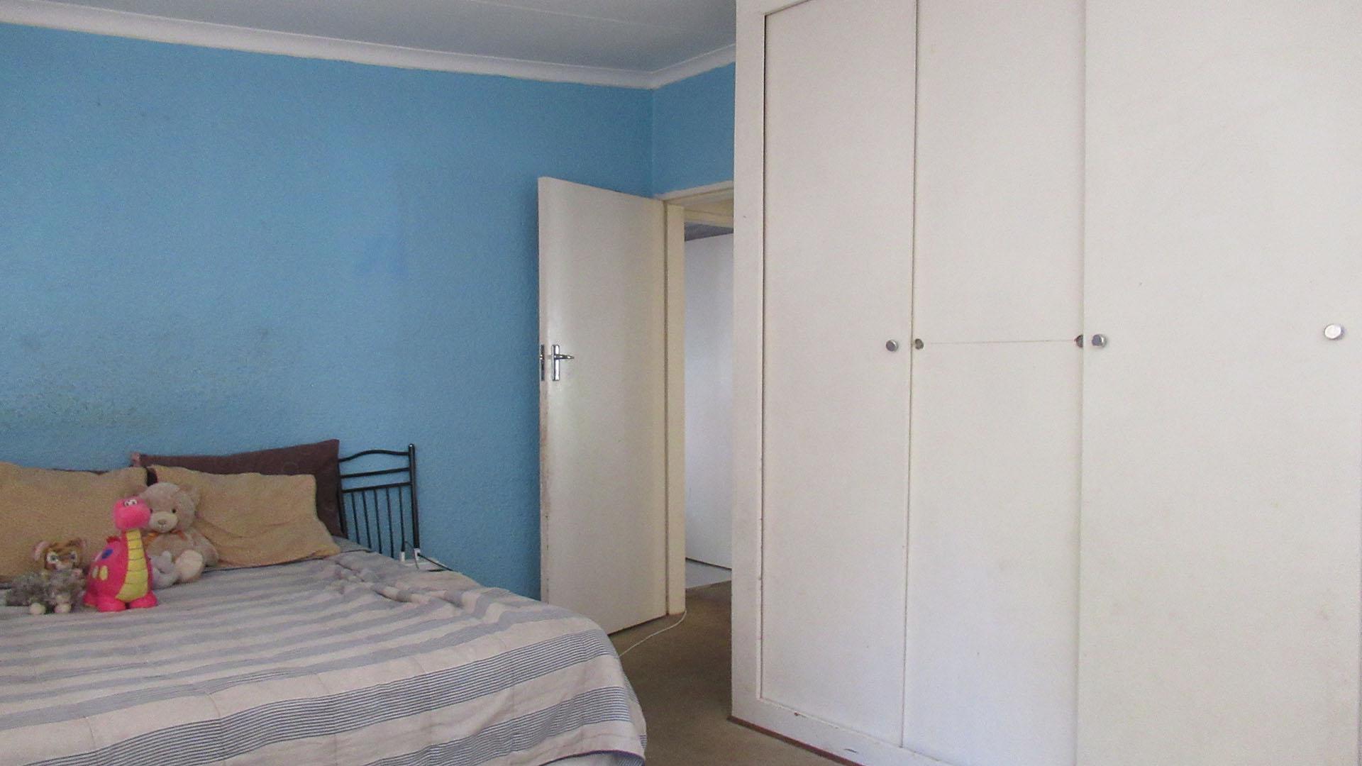 Main Bedroom - 17 square meters of property in Ferndale - JHB