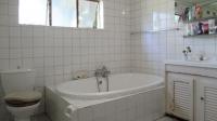 Main Bathroom - 11 square meters of property in Ferndale - JHB