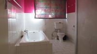 Bathroom 1 - 8 square meters of property in Ferndale - JHB