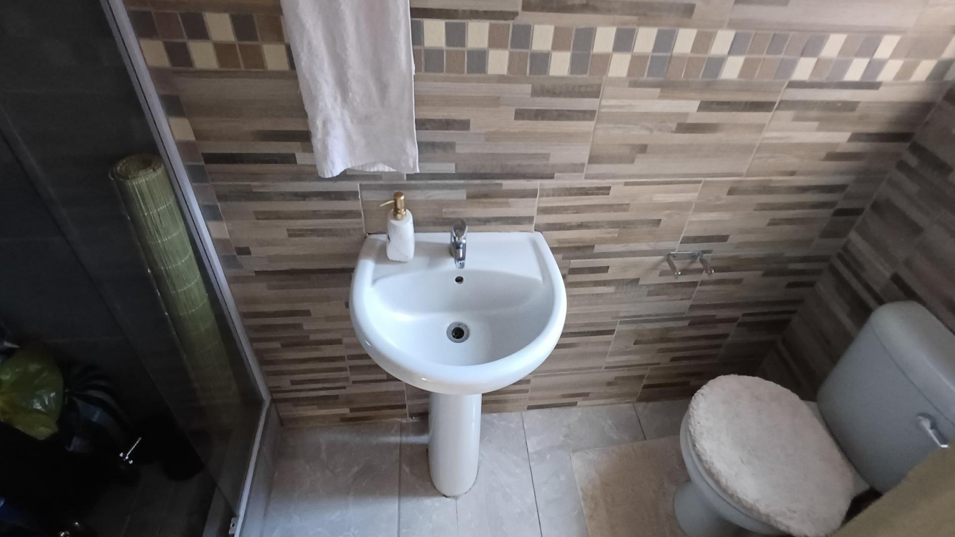 Bathroom 2 of property in Soshanguve