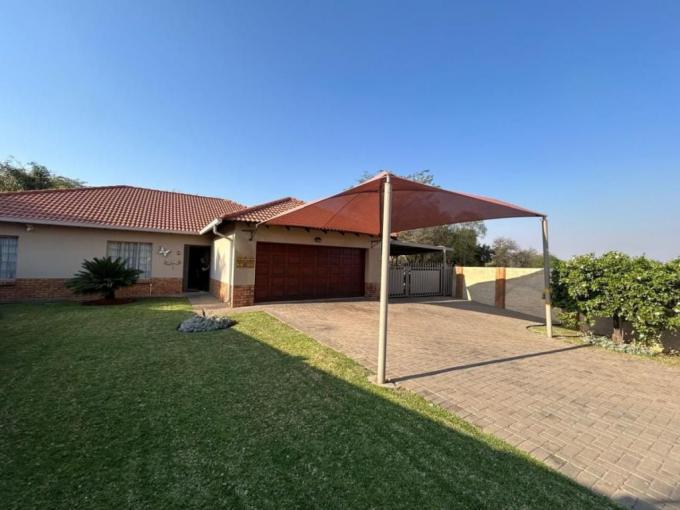 3 Bedroom House for Sale For Sale in Waterkloof (Rustenburg) - MR722555