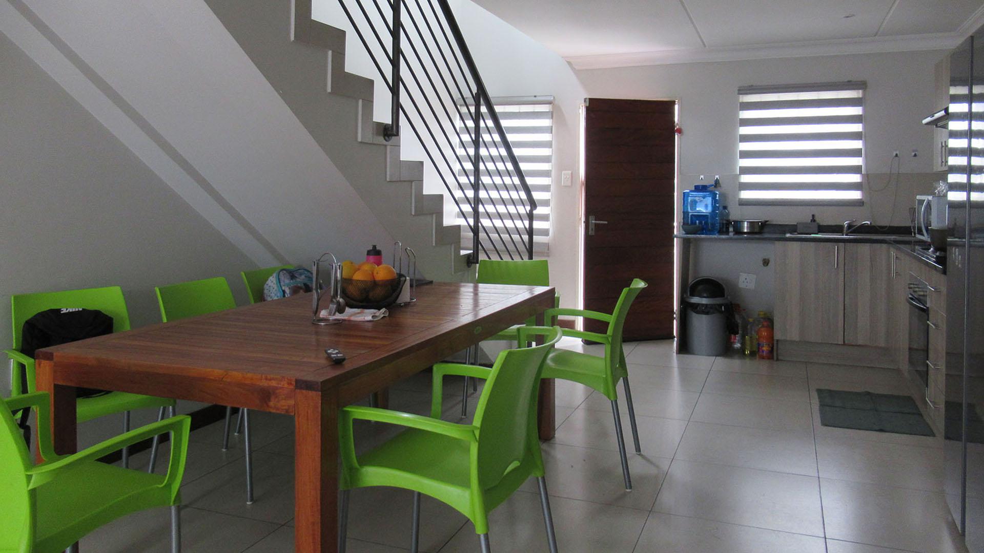 Dining Room - 13 square meters of property in Ferndale - JHB