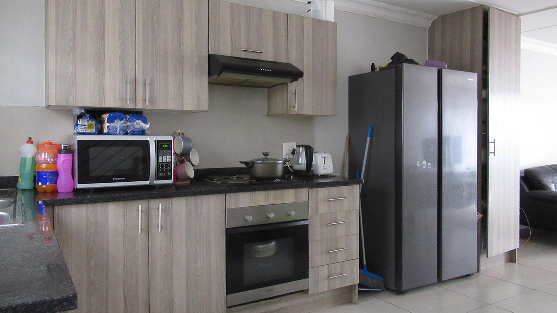 Kitchen - 7 square meters of property in Ferndale - JHB