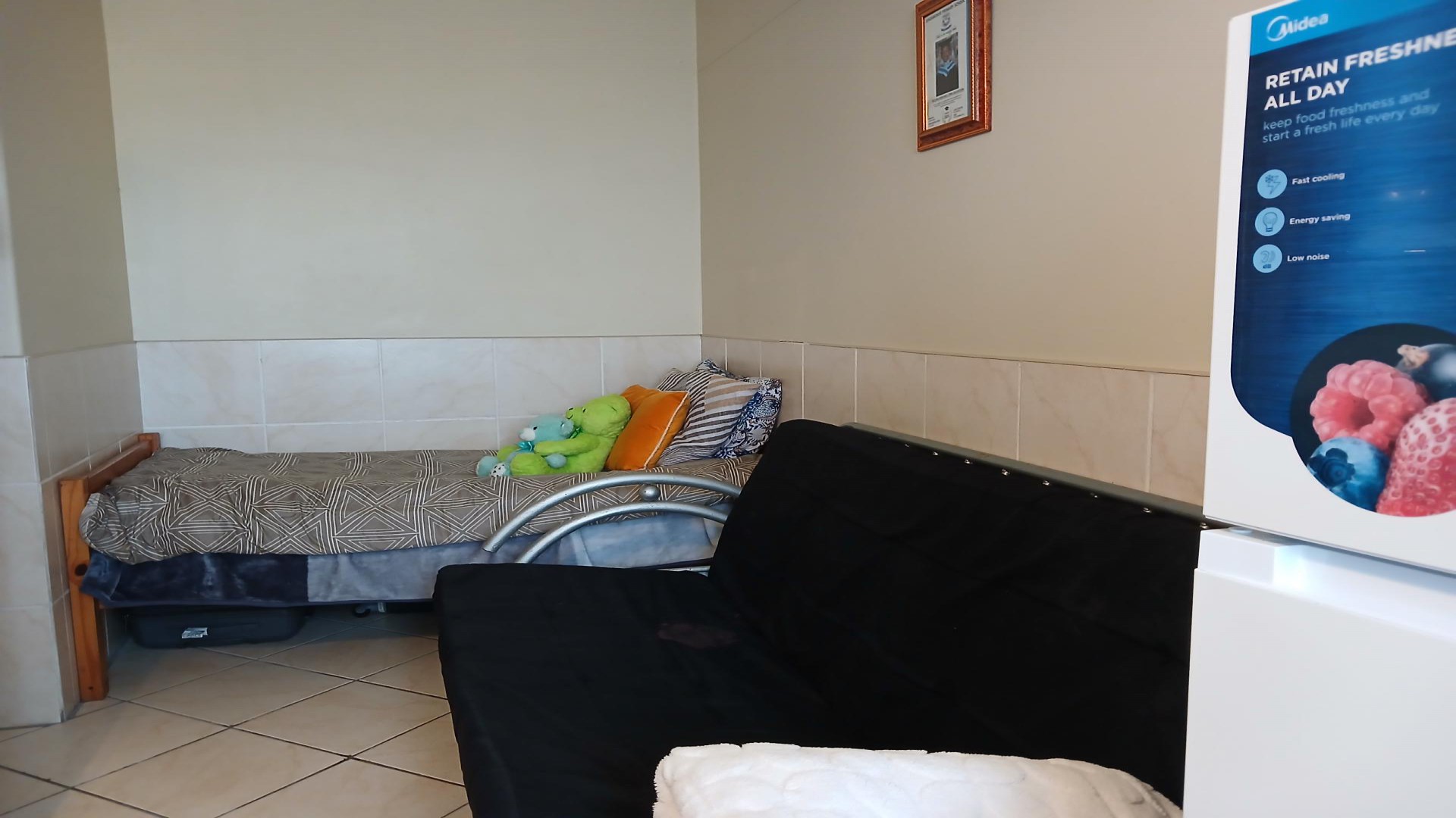 Bed Room 2 of property in Amanzimtoti 
