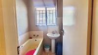 Bathroom 1 of property in Soshanguve East