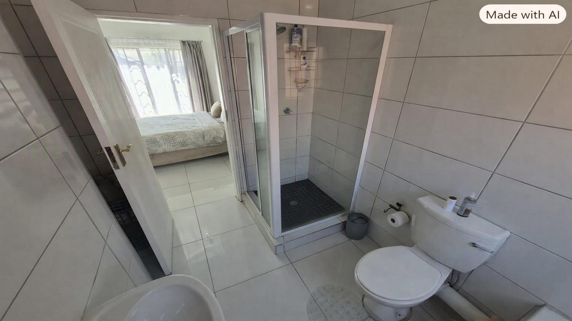 Bathroom 1 of property in Mooikloof Ridge