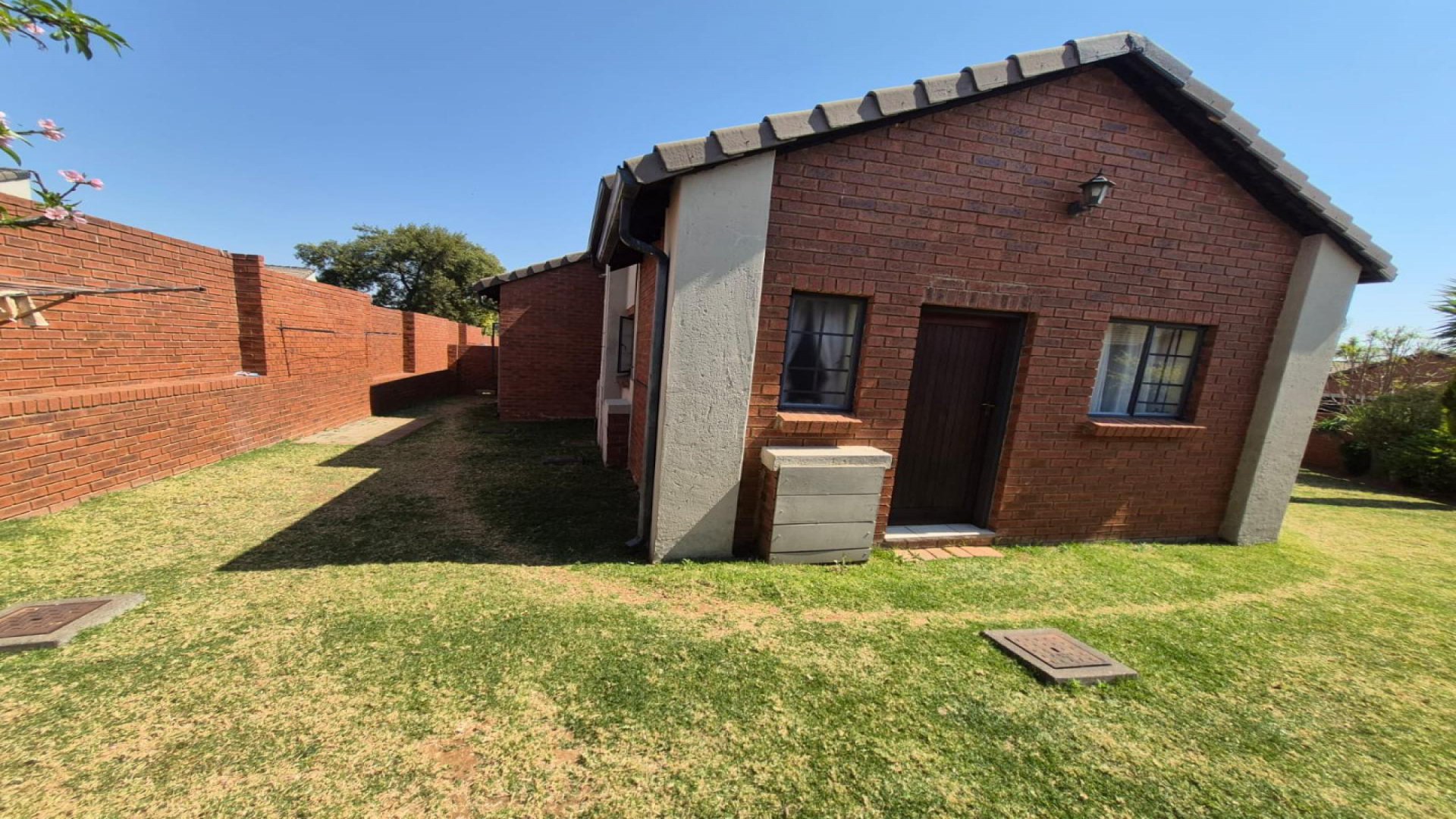 Flatlet of property in Mooikloof Ridge