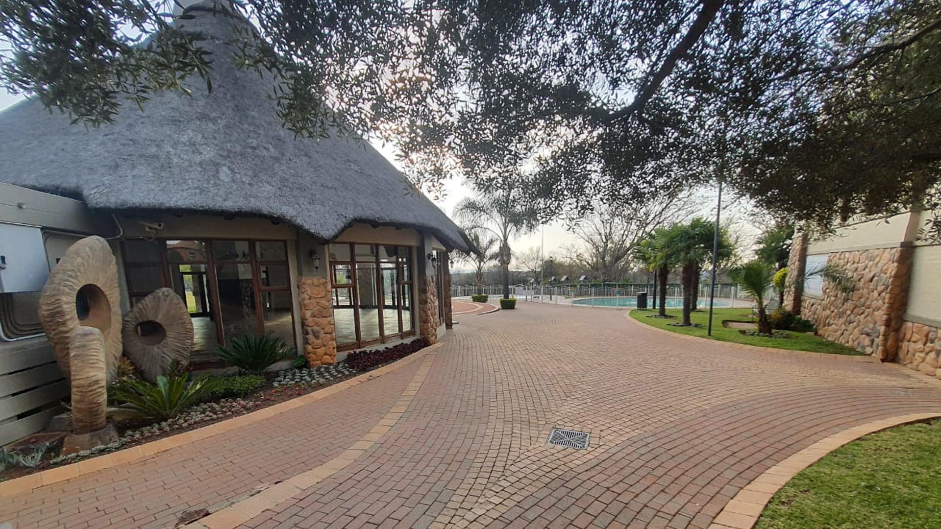 Entertainment of property in Mooikloof Ridge