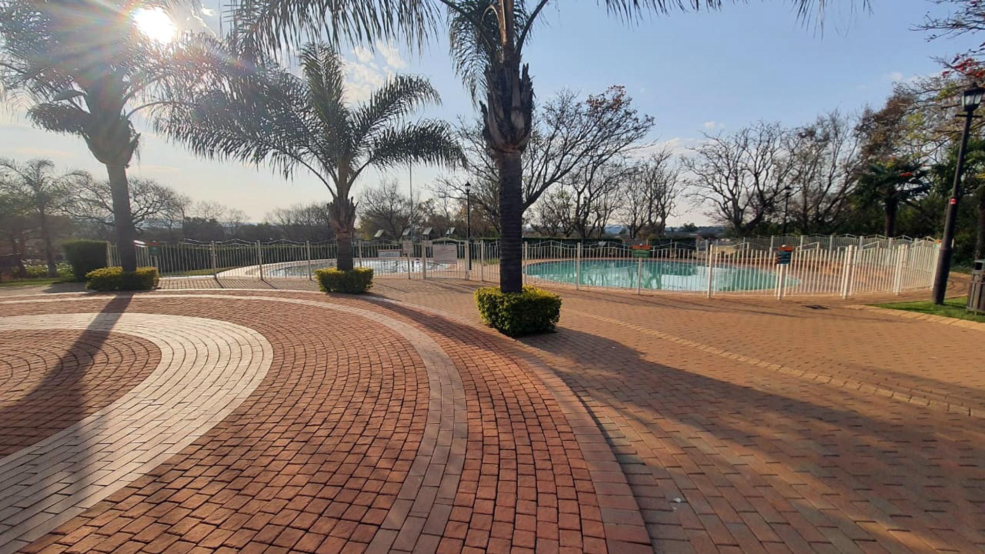 Entertainment of property in Mooikloof Ridge
