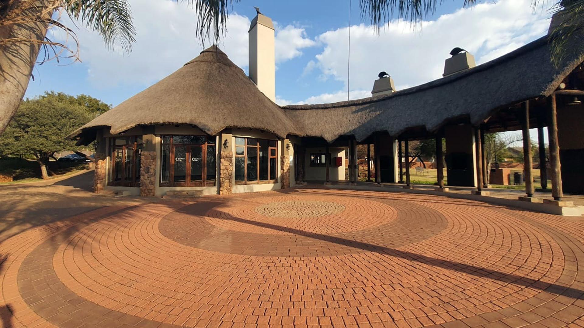Entertainment of property in Mooikloof Ridge