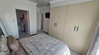 Main Bedroom of property in Mooikloof Ridge