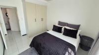 Bed Room 1 of property in Mooikloof Ridge