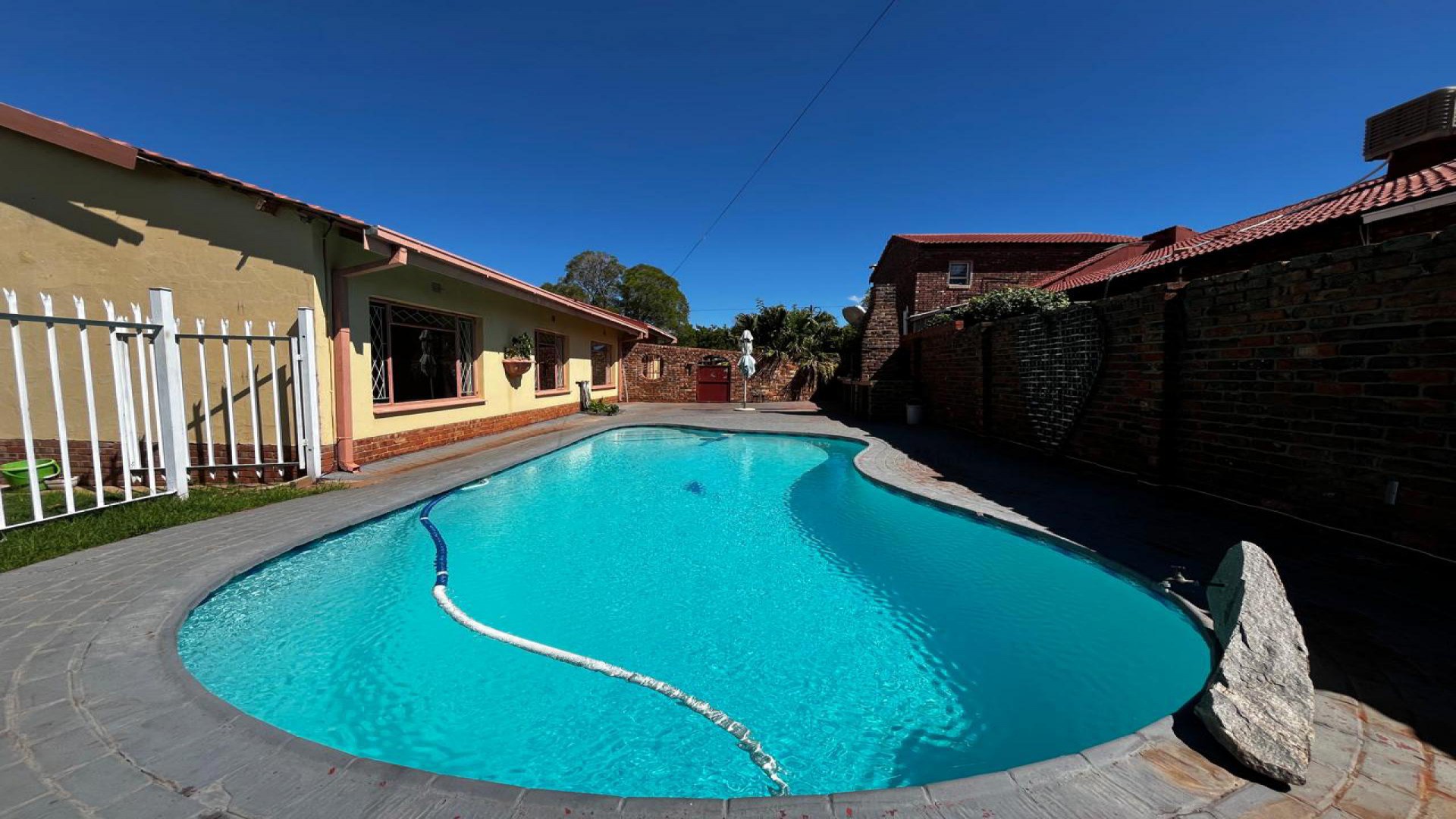Swimming Pool of property in Kimberley