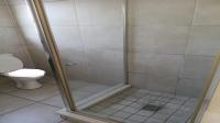 Bathroom 1 of property in Oakdene