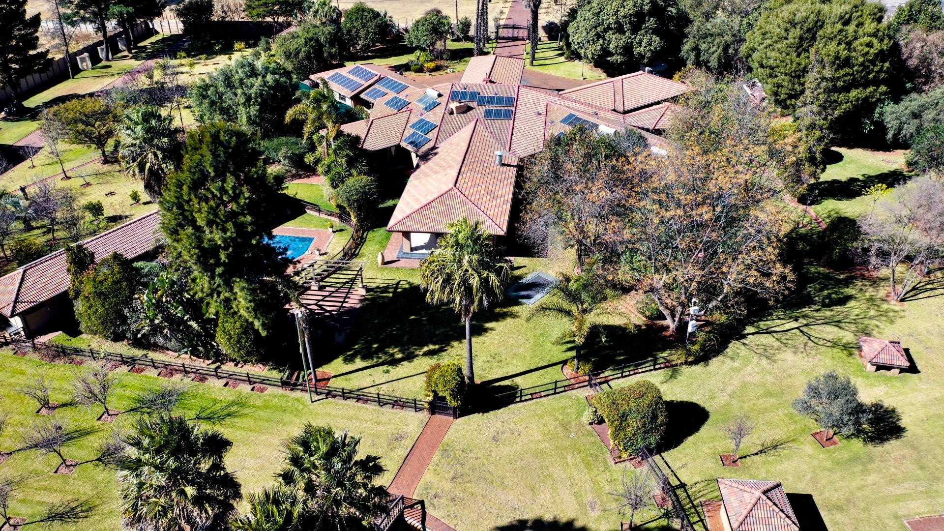  of property in Benoni AH