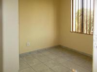  of property in Die Hoewes