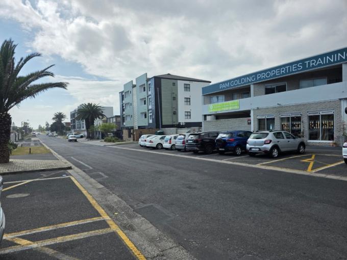 Commercial for Sale For Sale in Bloubergrant - MR722658