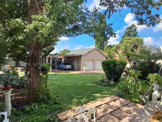 4 Bedroom House for Sale For Sale in Raceview - MR722670