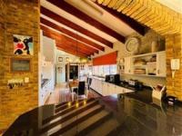  of property in Glenvista