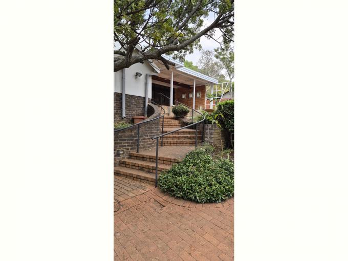 4 Bedroom House to Rent in Groenkloof - Property to rent - MR722698