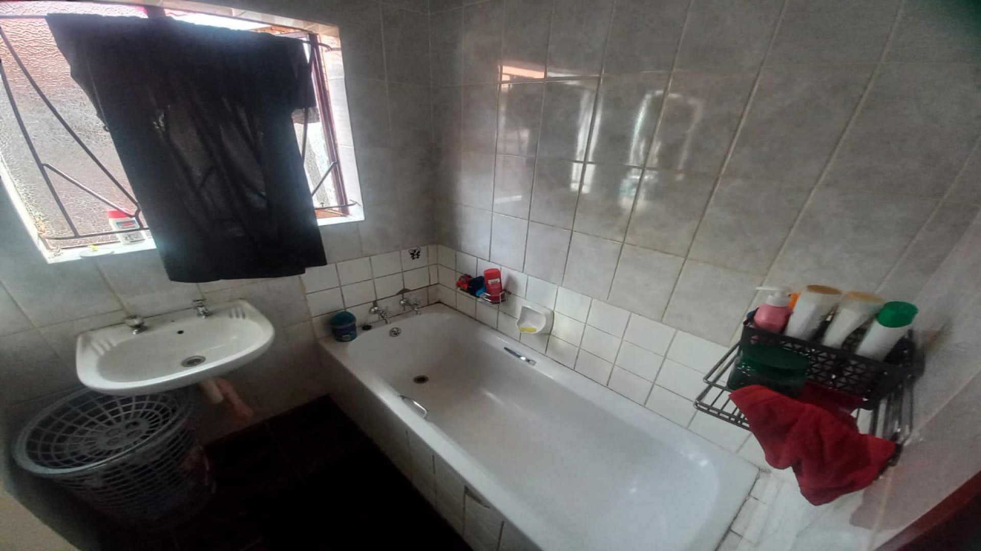 Bathroom 1 of property in Philip Nel Park