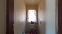 Bathroom 2 - 2 square meters of property in Philip Nel Park