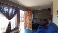 Lounges - 14 square meters of property in Philip Nel Park
