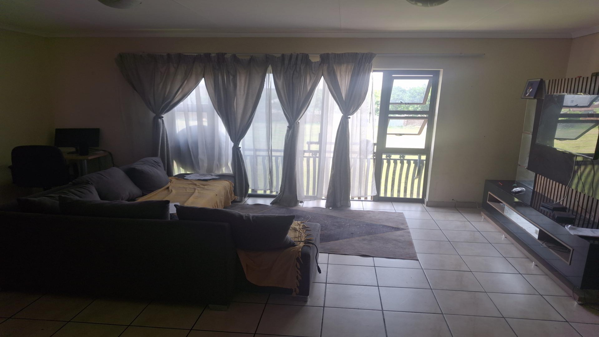 Lounges of property in Ravenswood