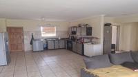 Kitchen of property in Ravenswood