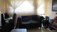 Lounges - 14 square meters of property in Aeroton