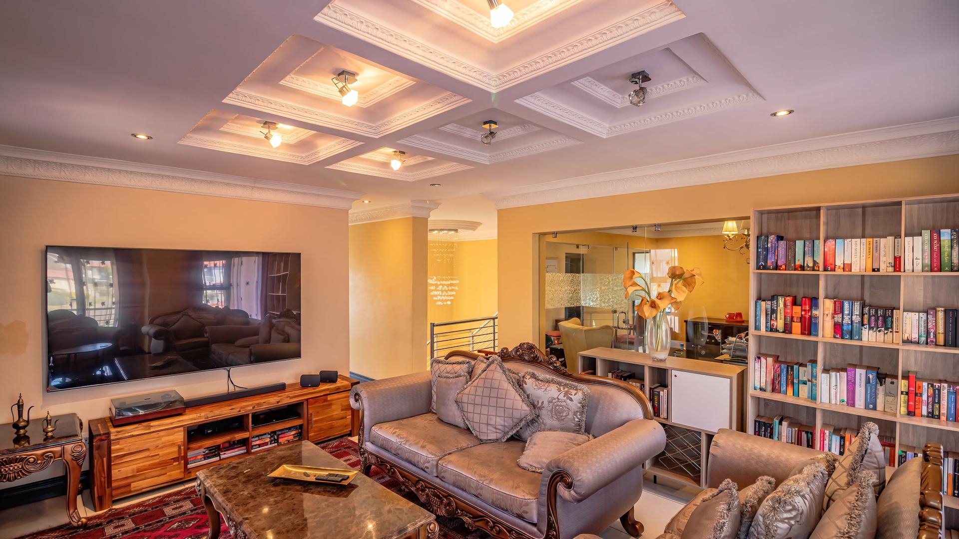  of property in Monavoni