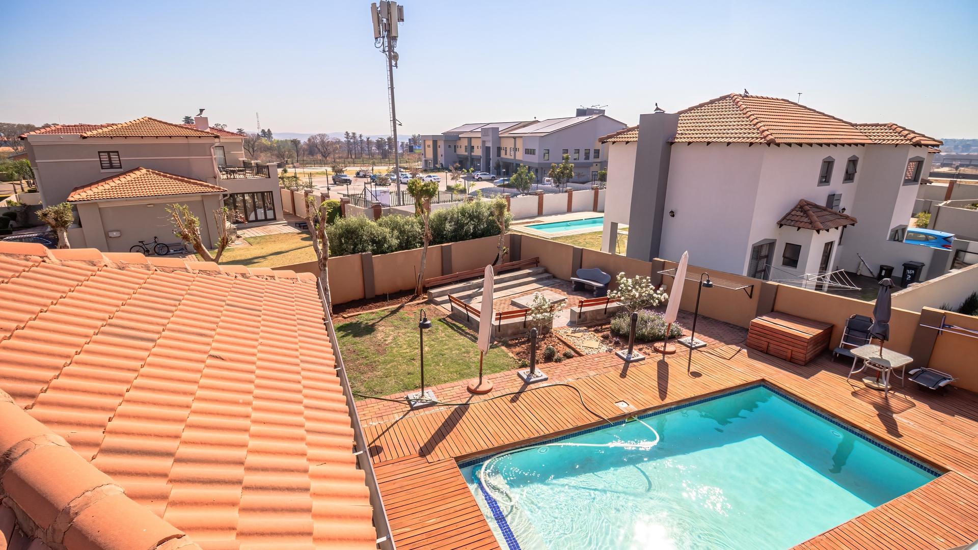  of property in Monavoni