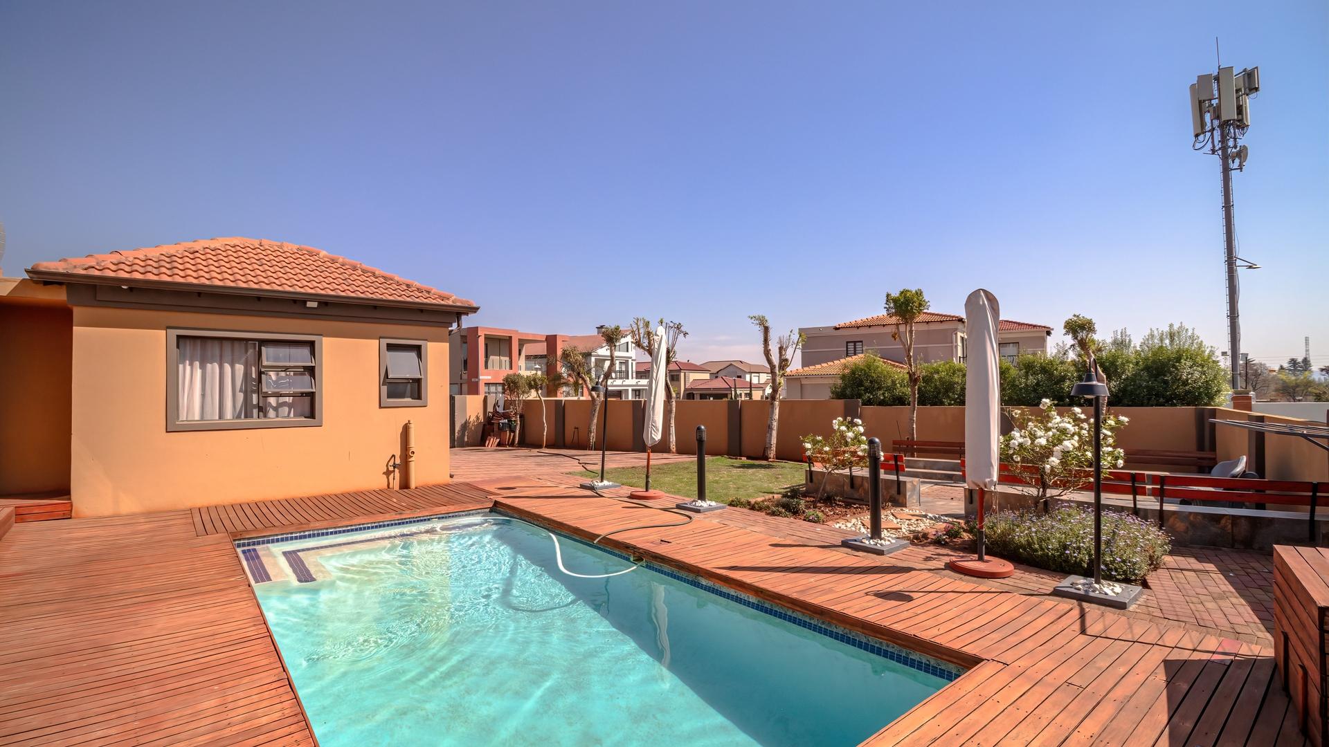  of property in Monavoni