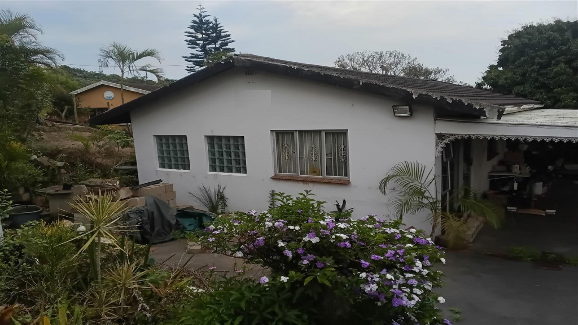Front View of property in Shallcross 