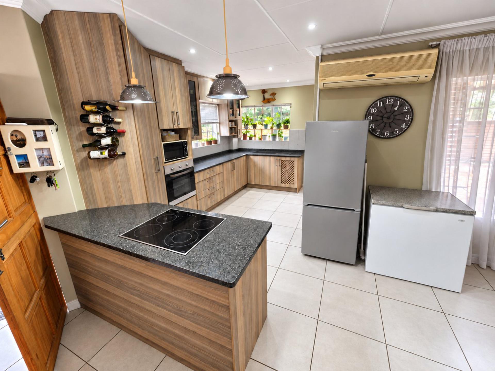  of property in Sinoville