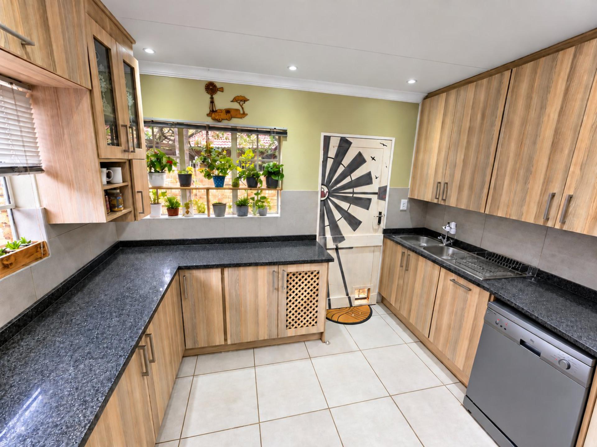  of property in Sinoville
