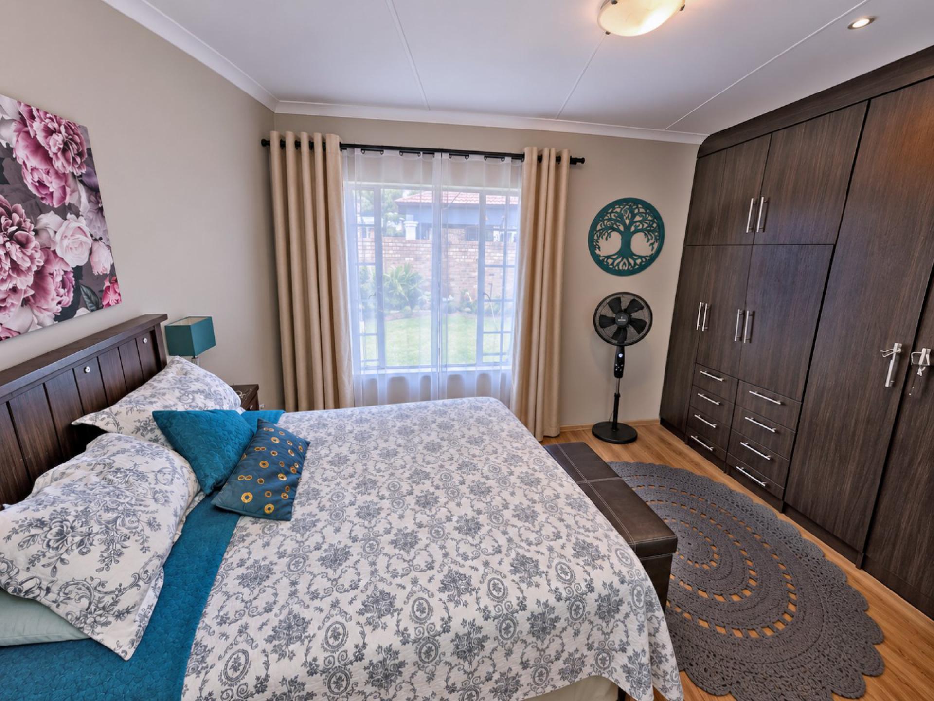  of property in Sinoville