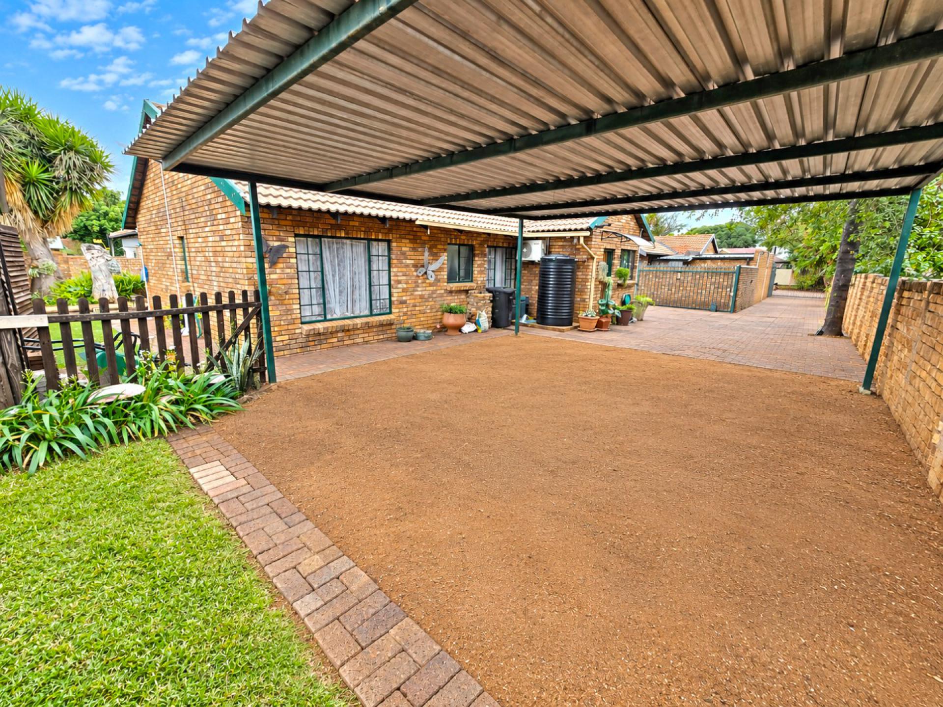  of property in Sinoville