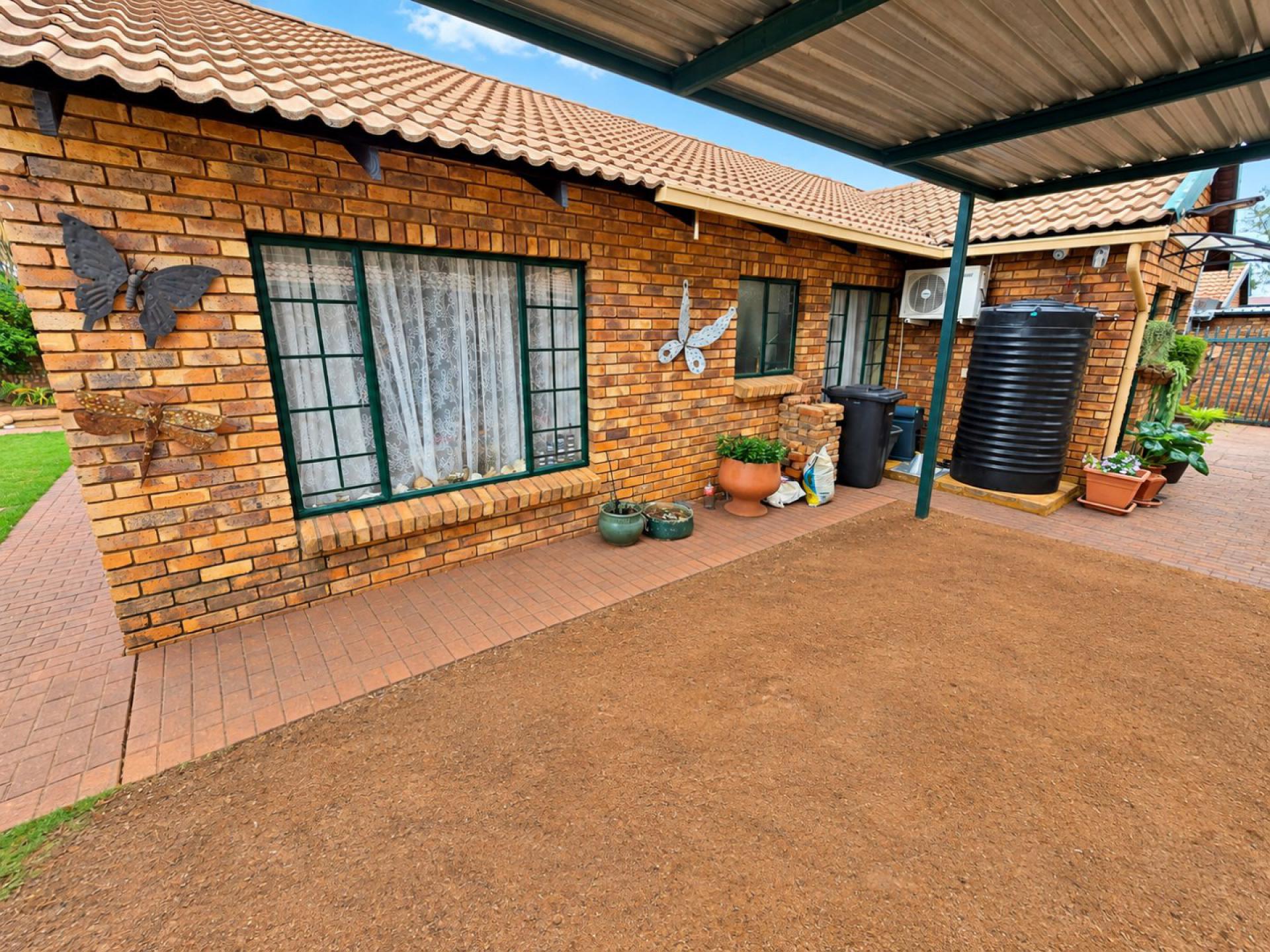  of property in Sinoville