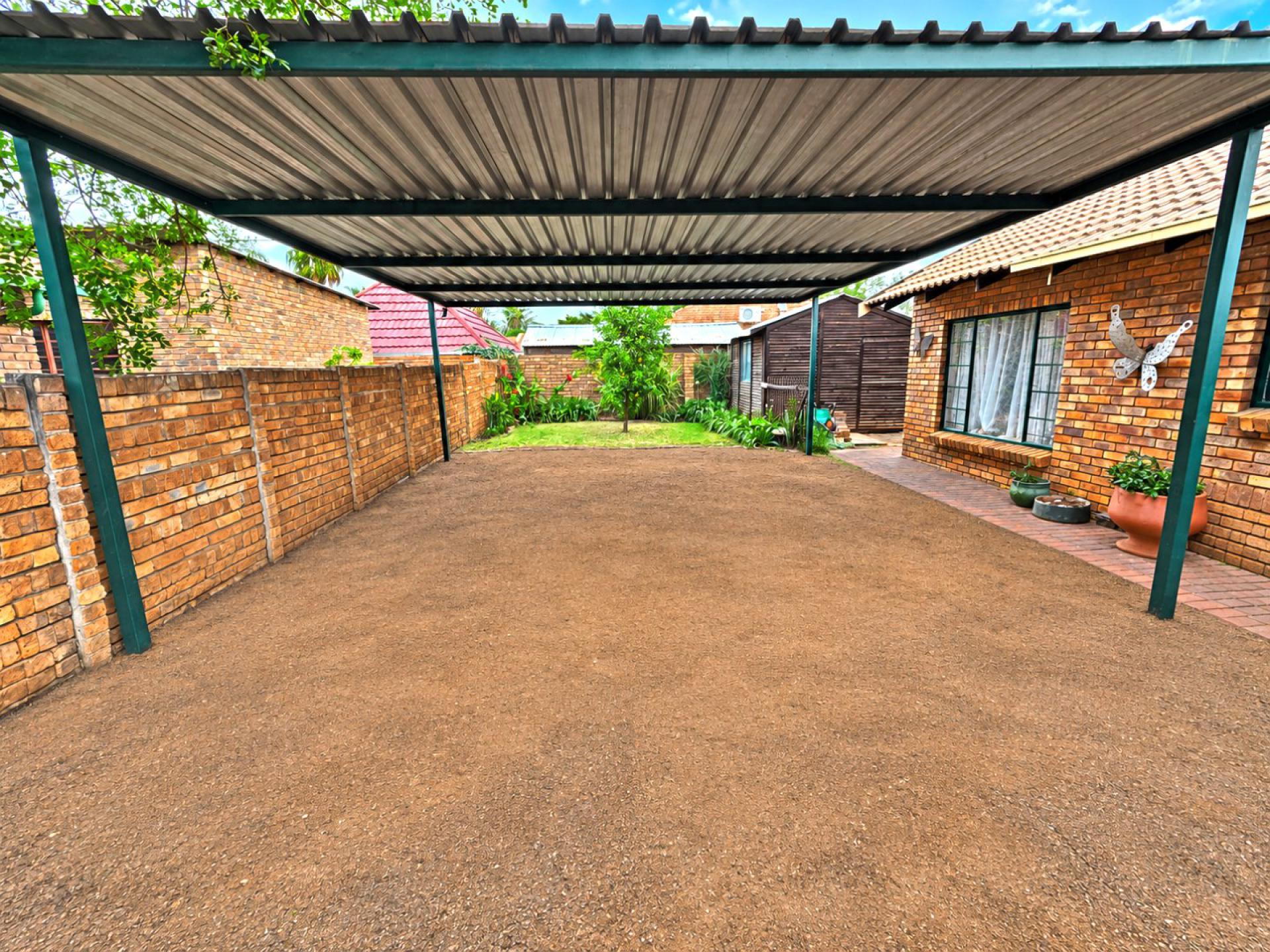  of property in Sinoville
