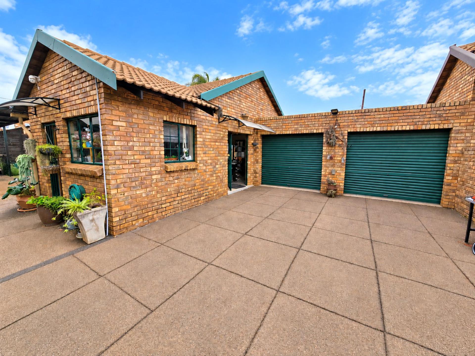  of property in Sinoville