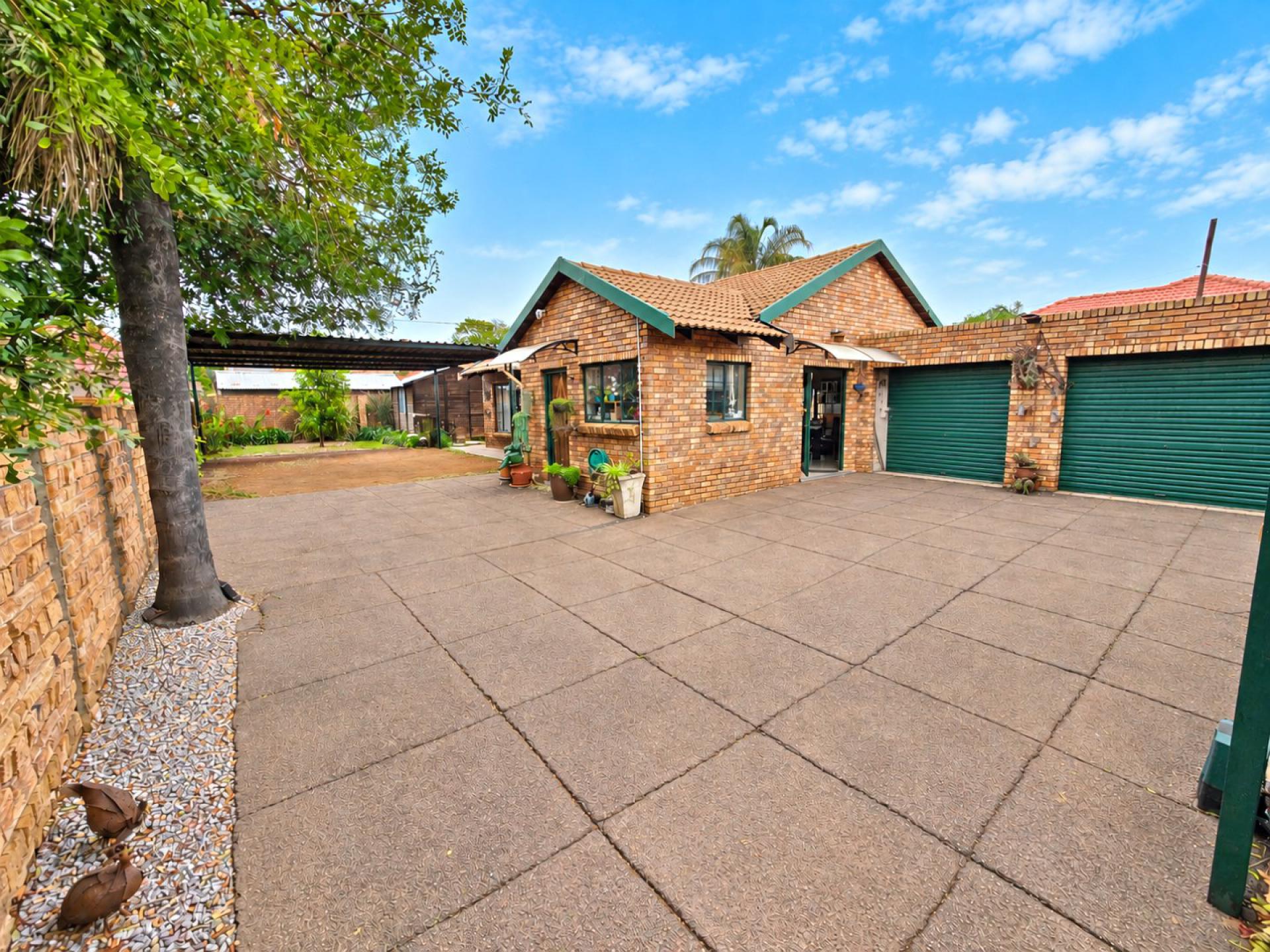  of property in Sinoville
