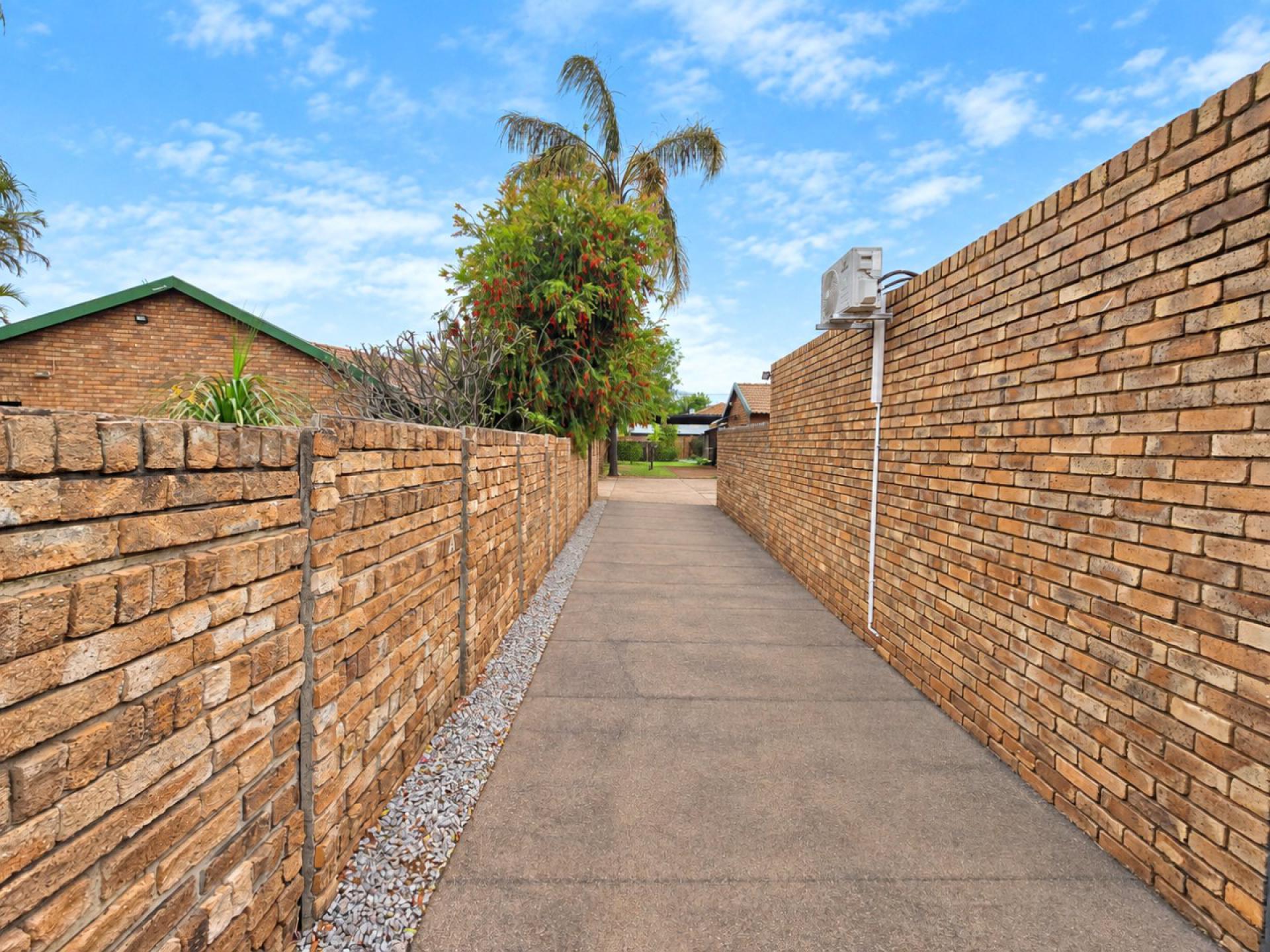  of property in Sinoville