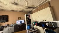 Kitchen of property in Homelake