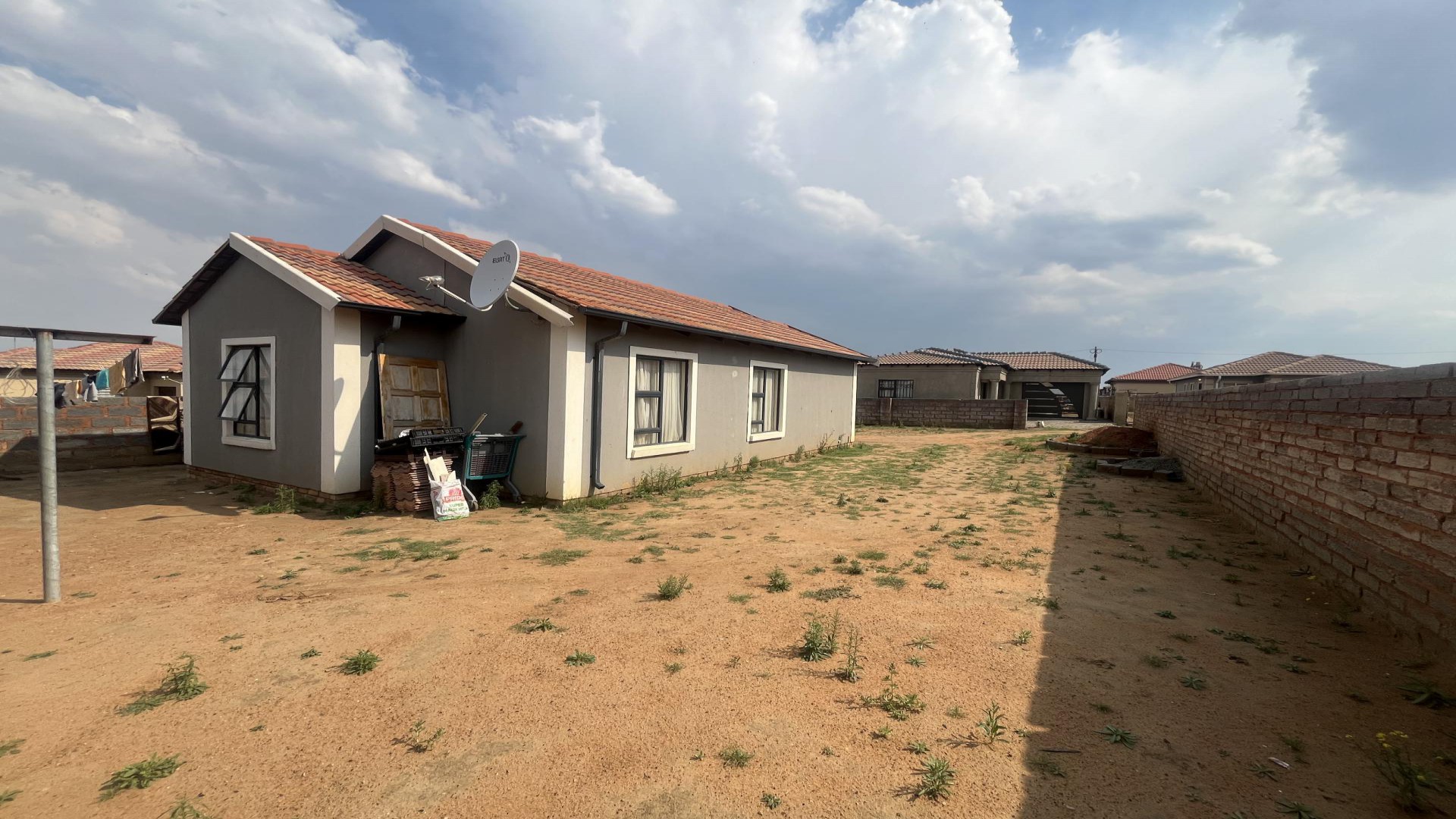 Front View of property in Heidelberg - GP